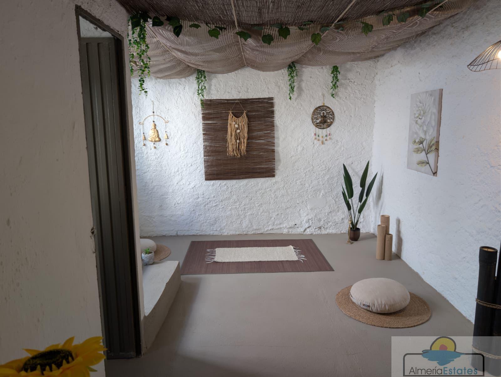 Venta de casa en Somontín