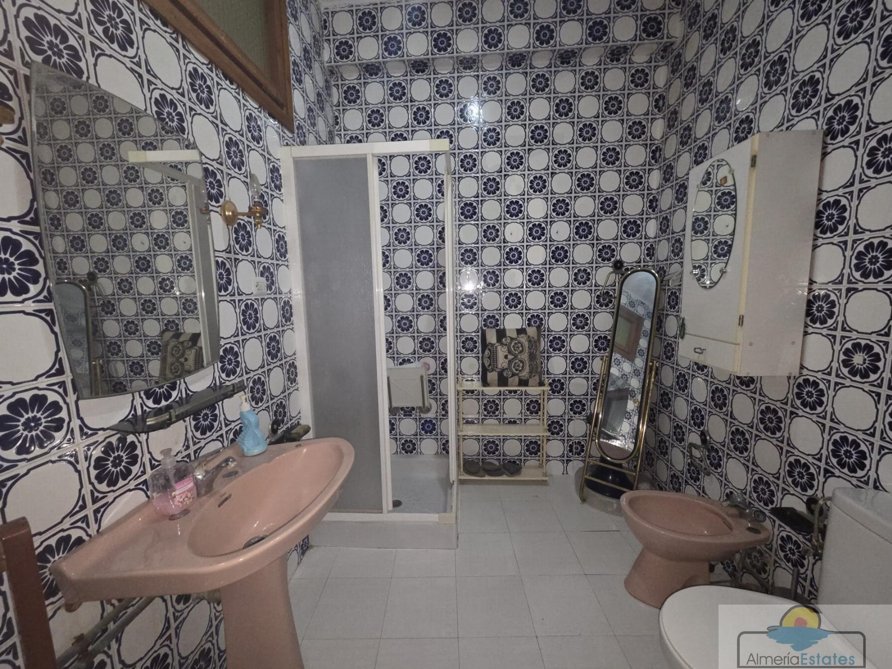 Venta de edificio en Albox
