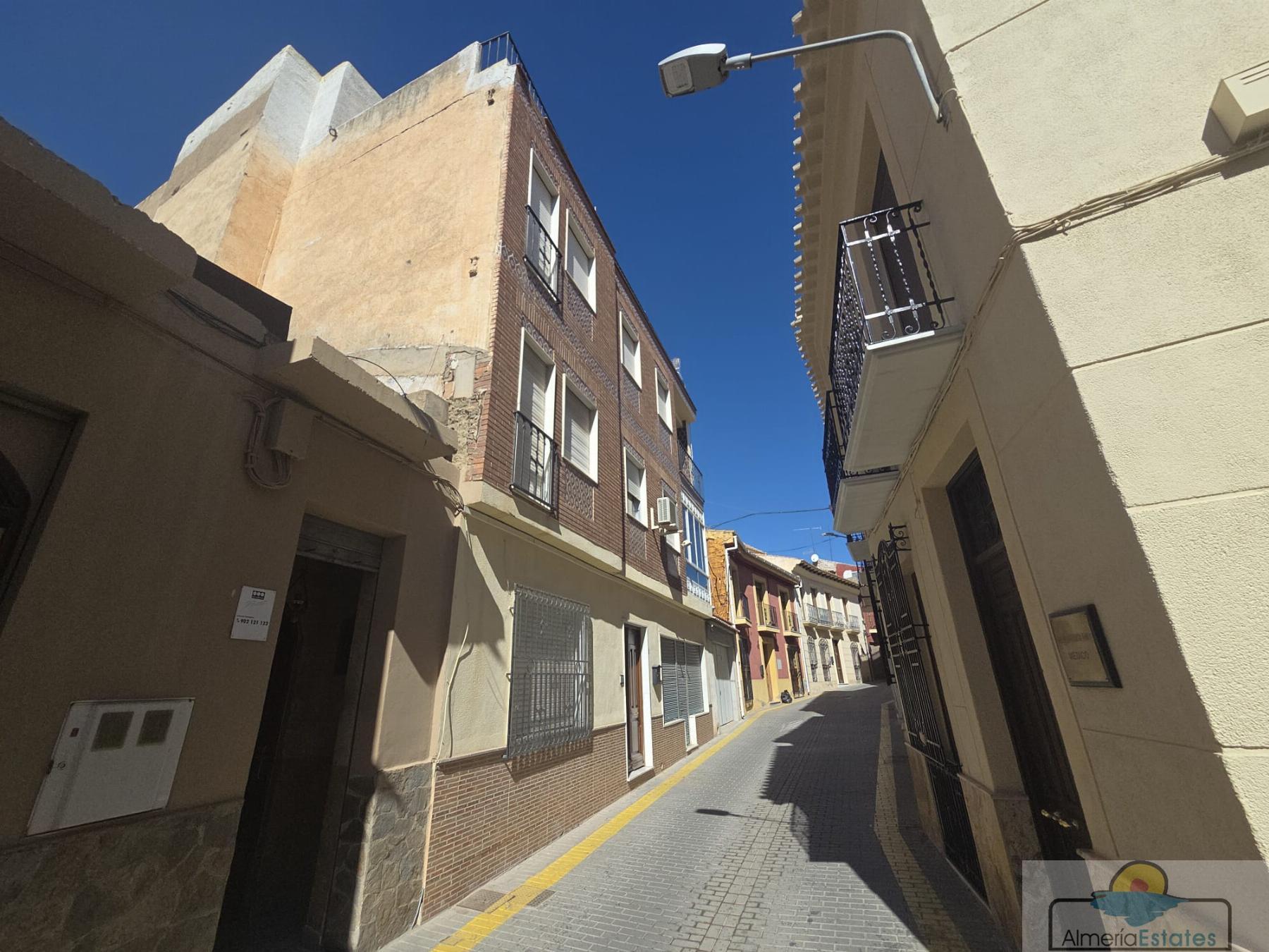 Venta de edificio en Albox