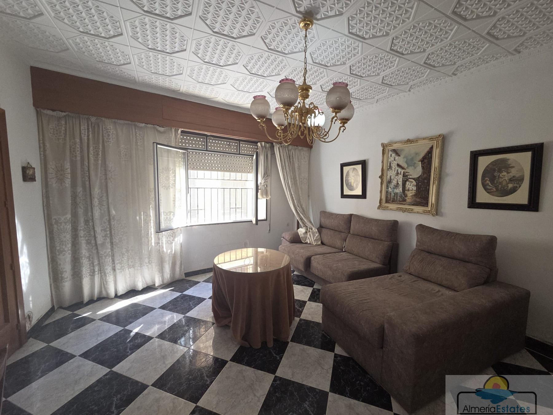 Venta de edificio en Albox