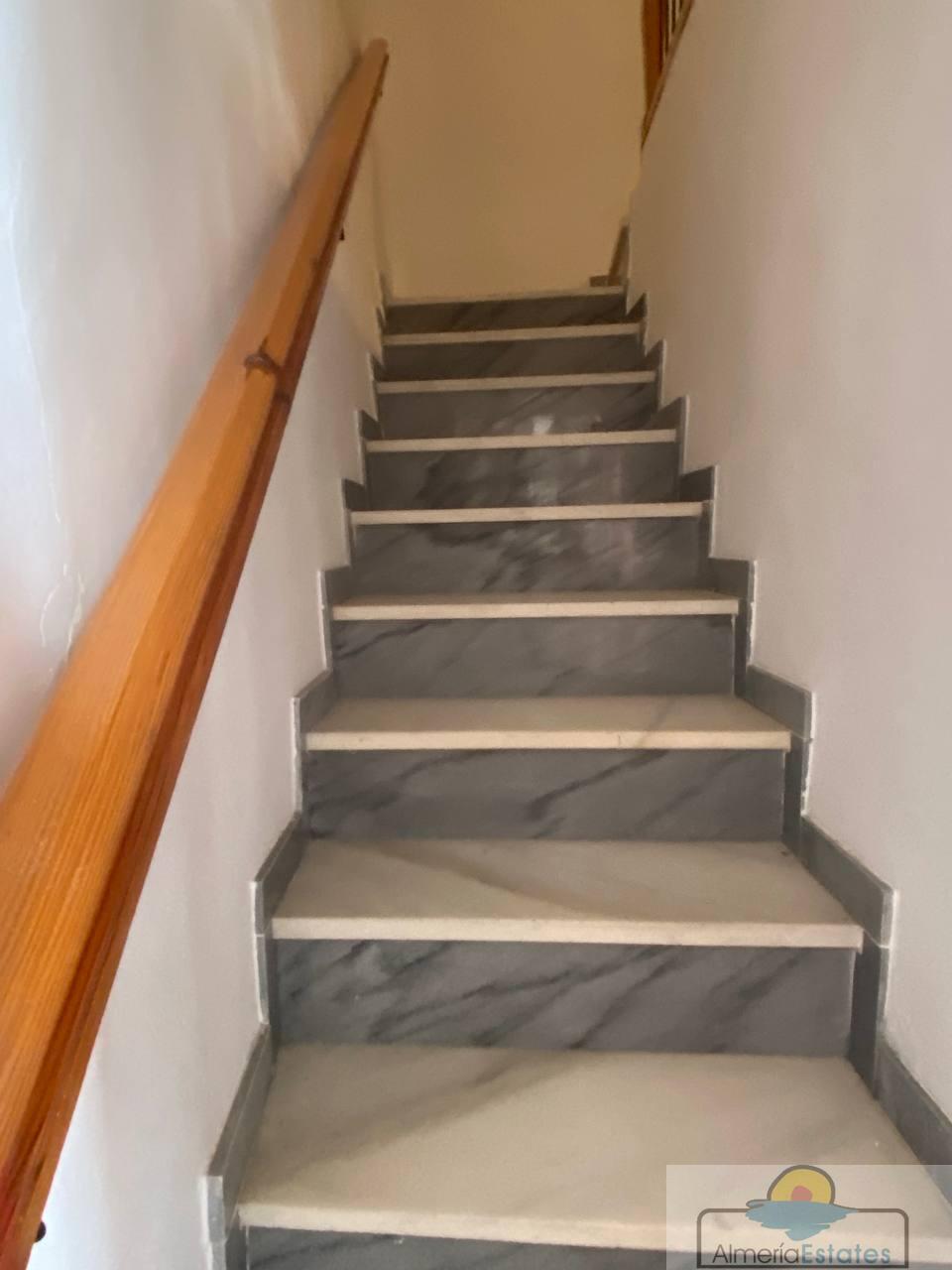 Venta de casa en Purchena