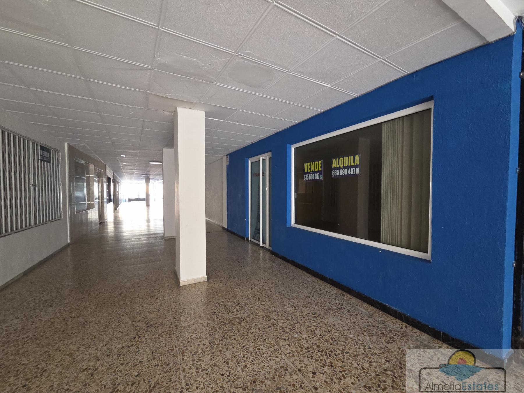 Venta de local en Albox