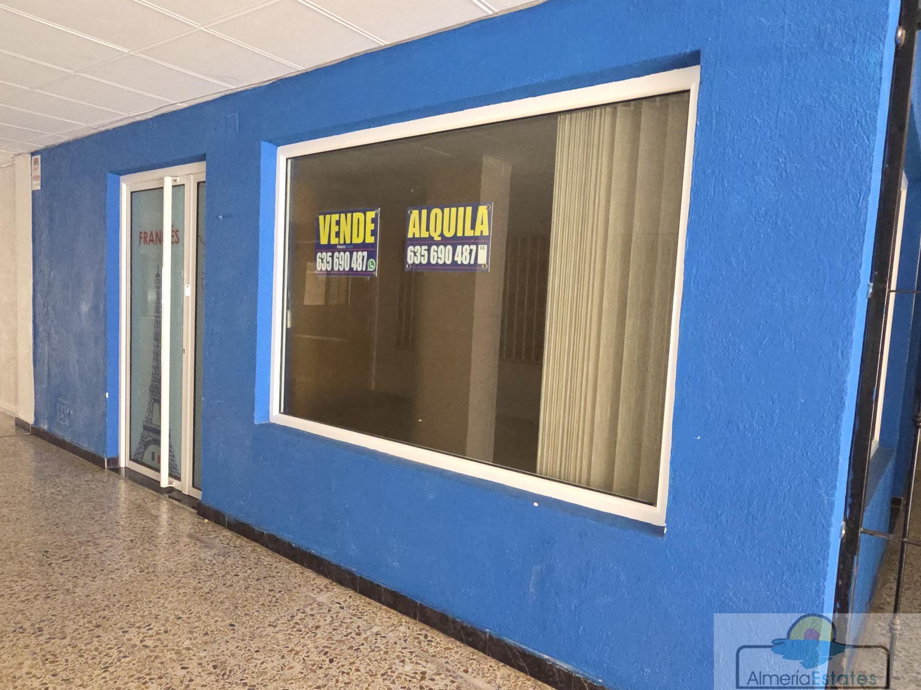 Venta de local en Albox