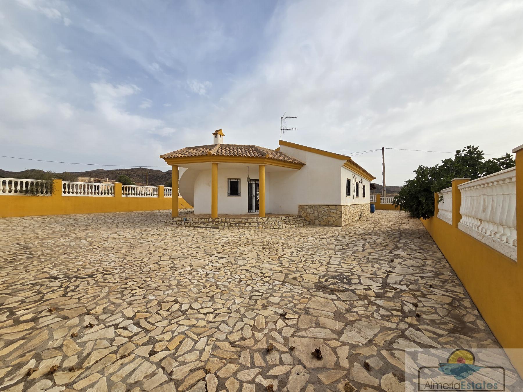 Venta de casa en Arboleas