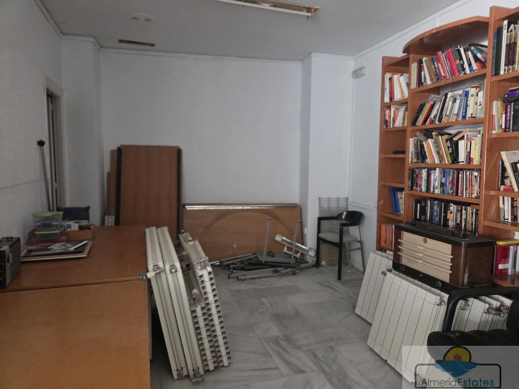 Venta de local en Albox