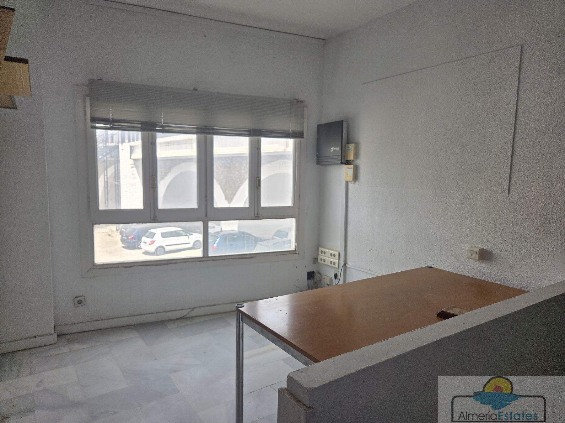Venta de local en Albox