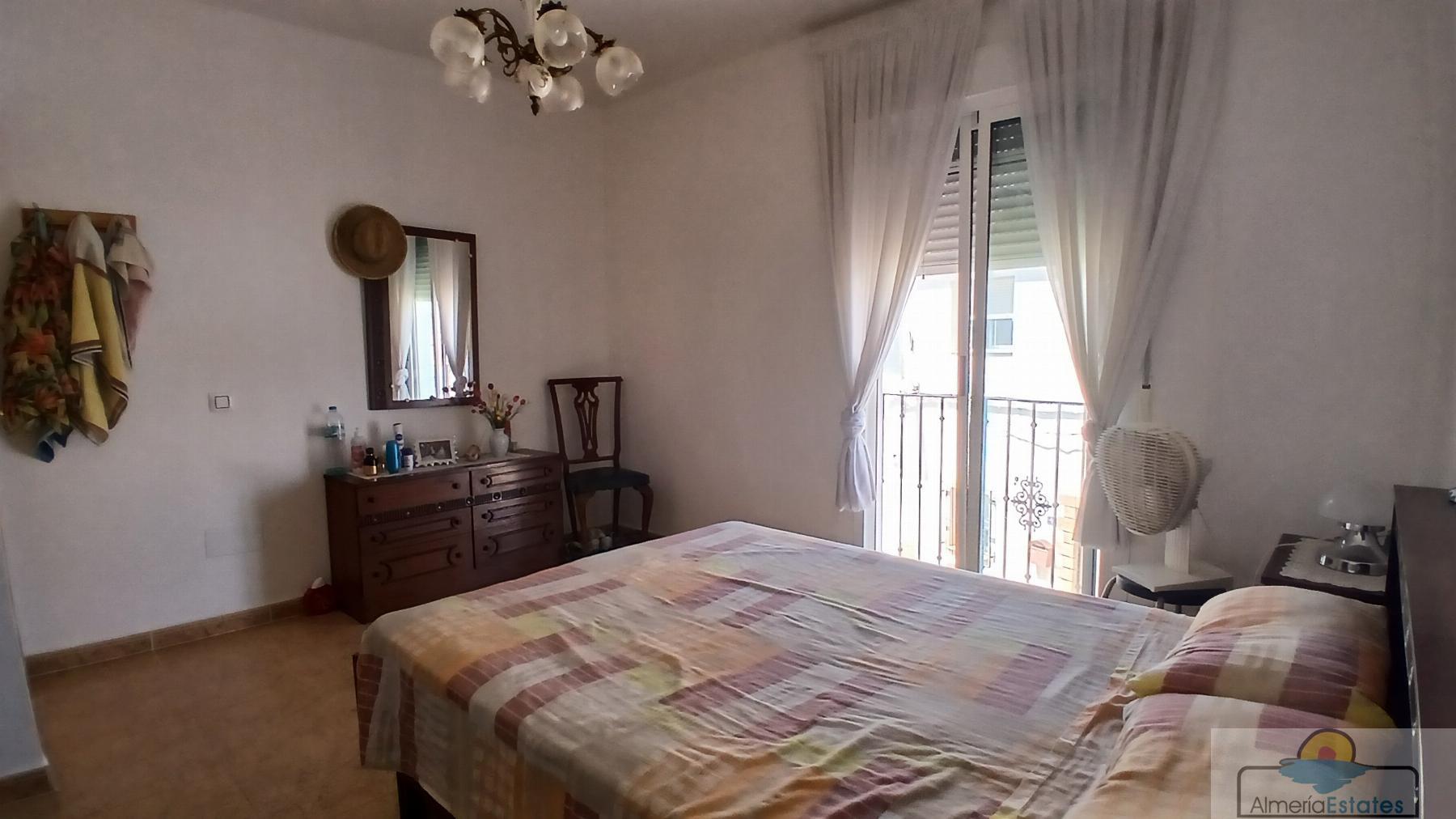 Venta de casa en Taberno