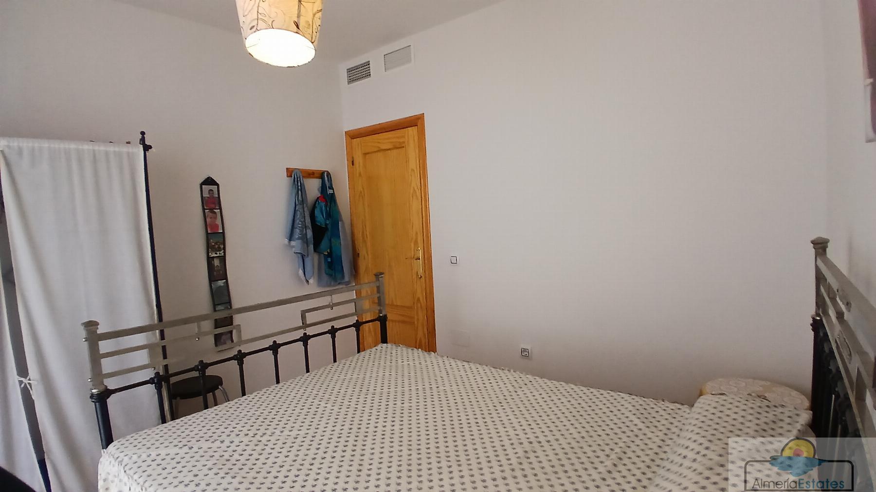 Venta de casa en Taberno