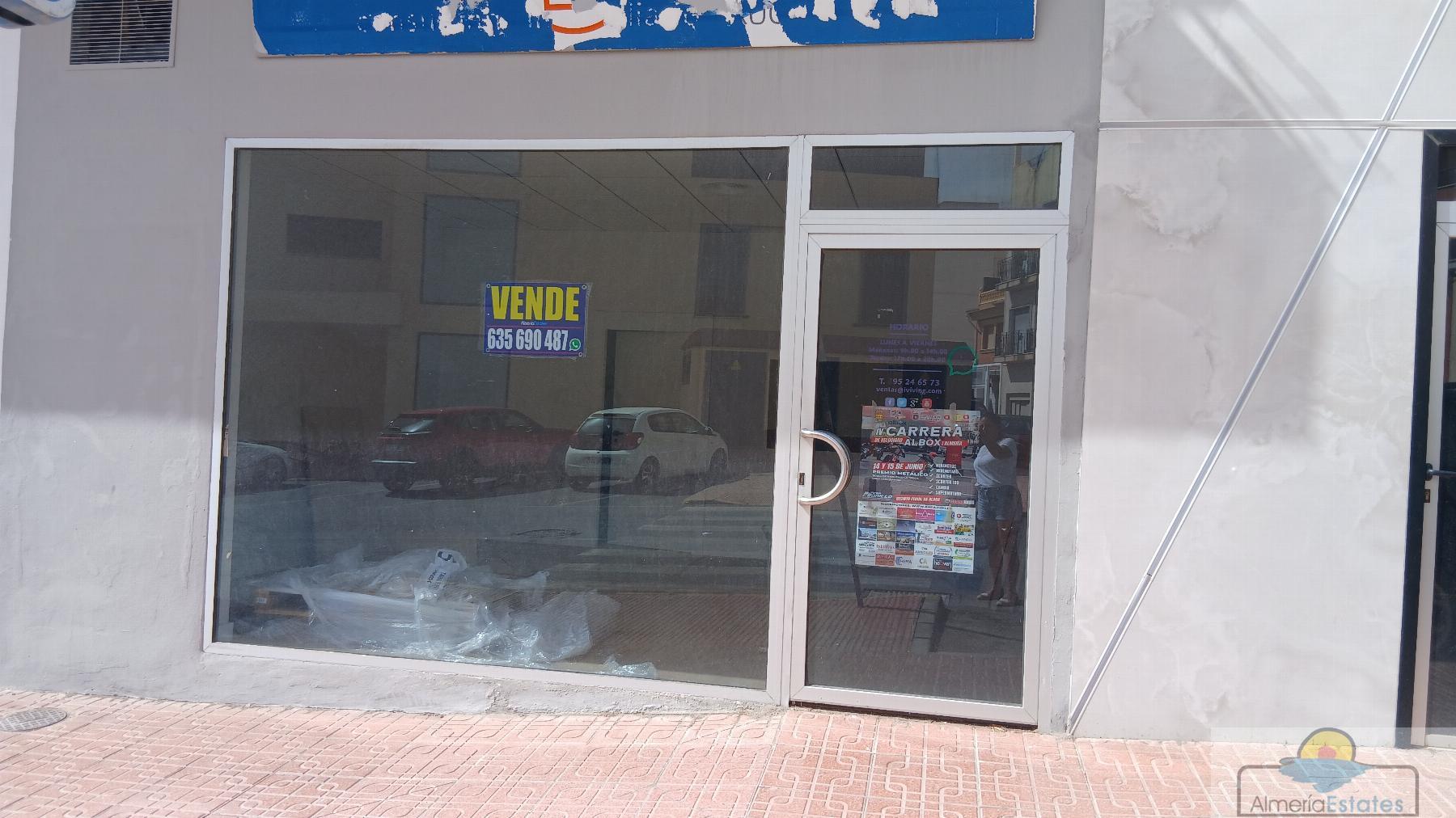 Venta de local en Albox