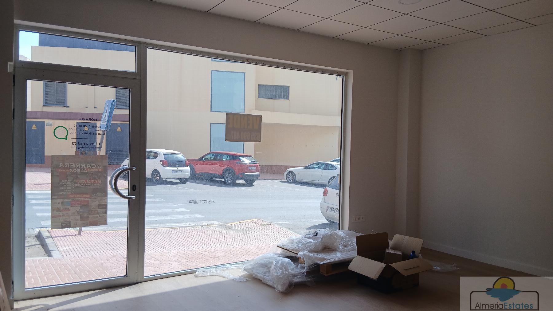 Venta de local en Albox