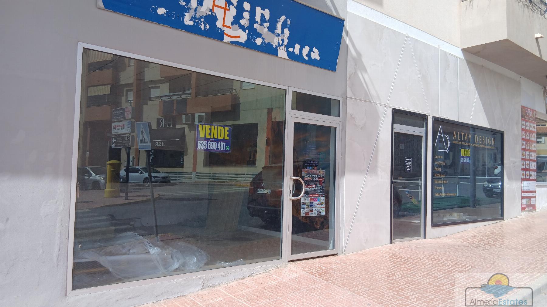 Venta de local en Albox