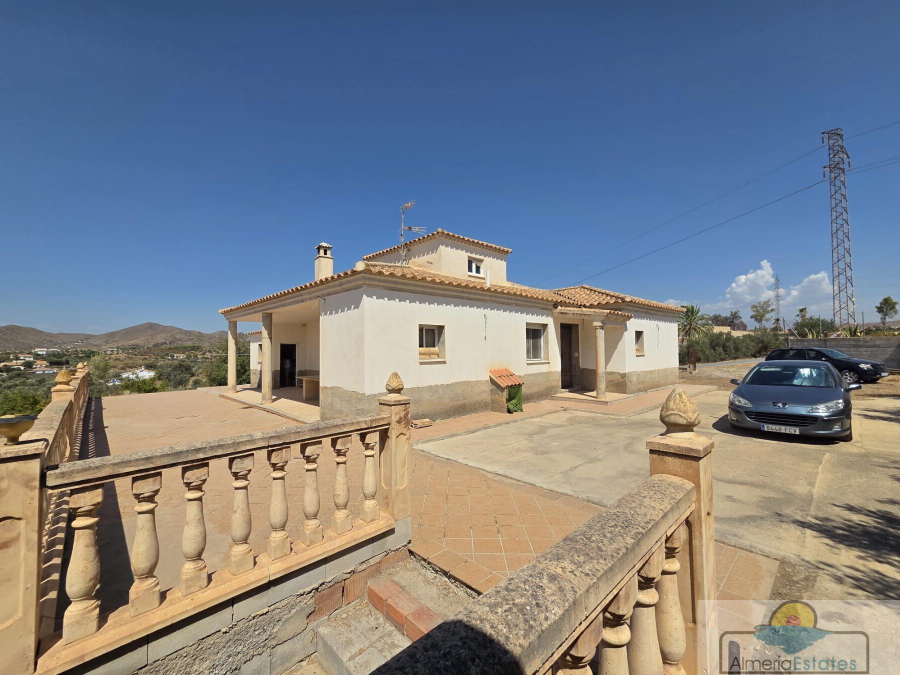 Venta de villa en Cantoria