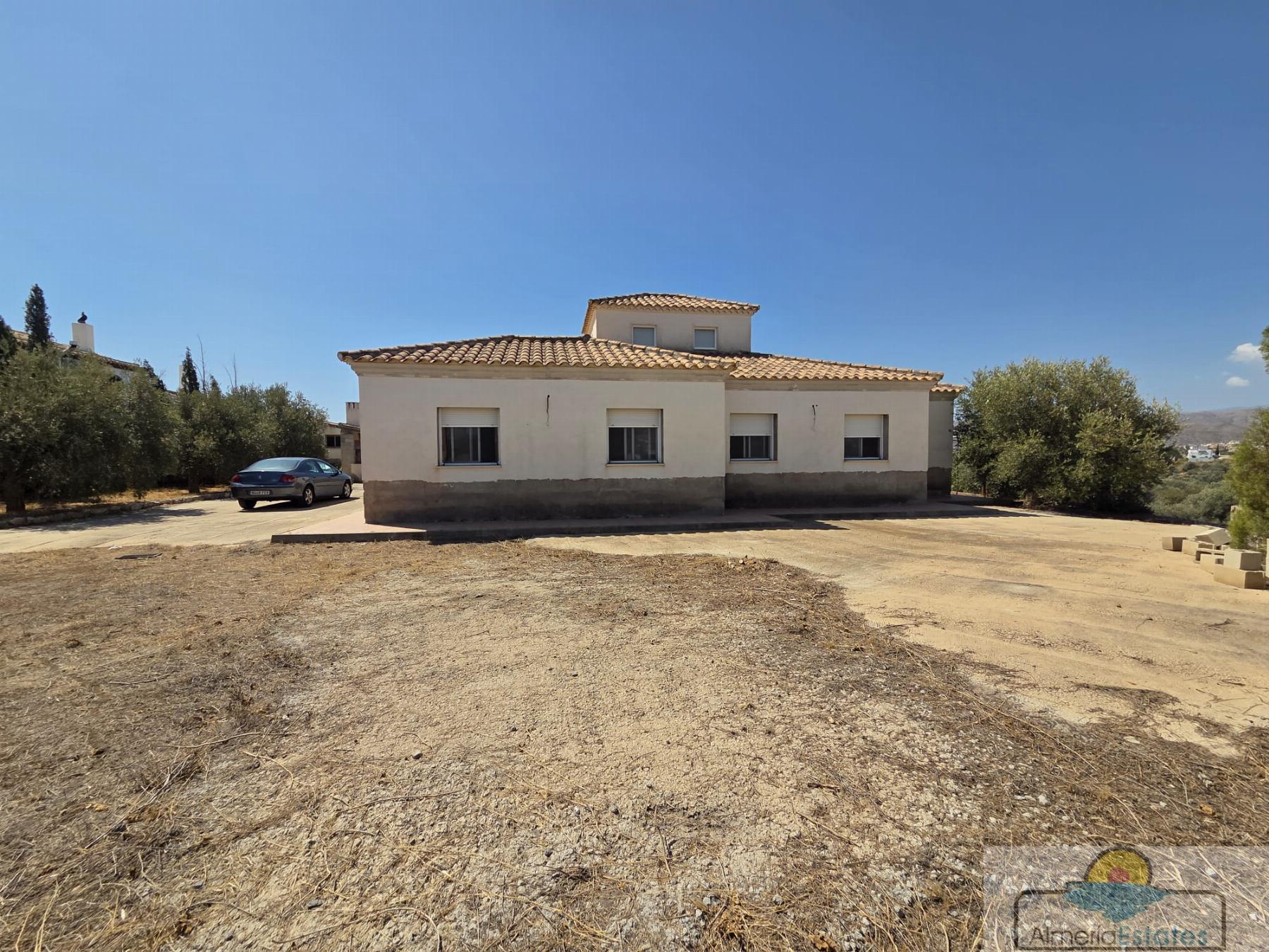 Venta de villa en Cantoria