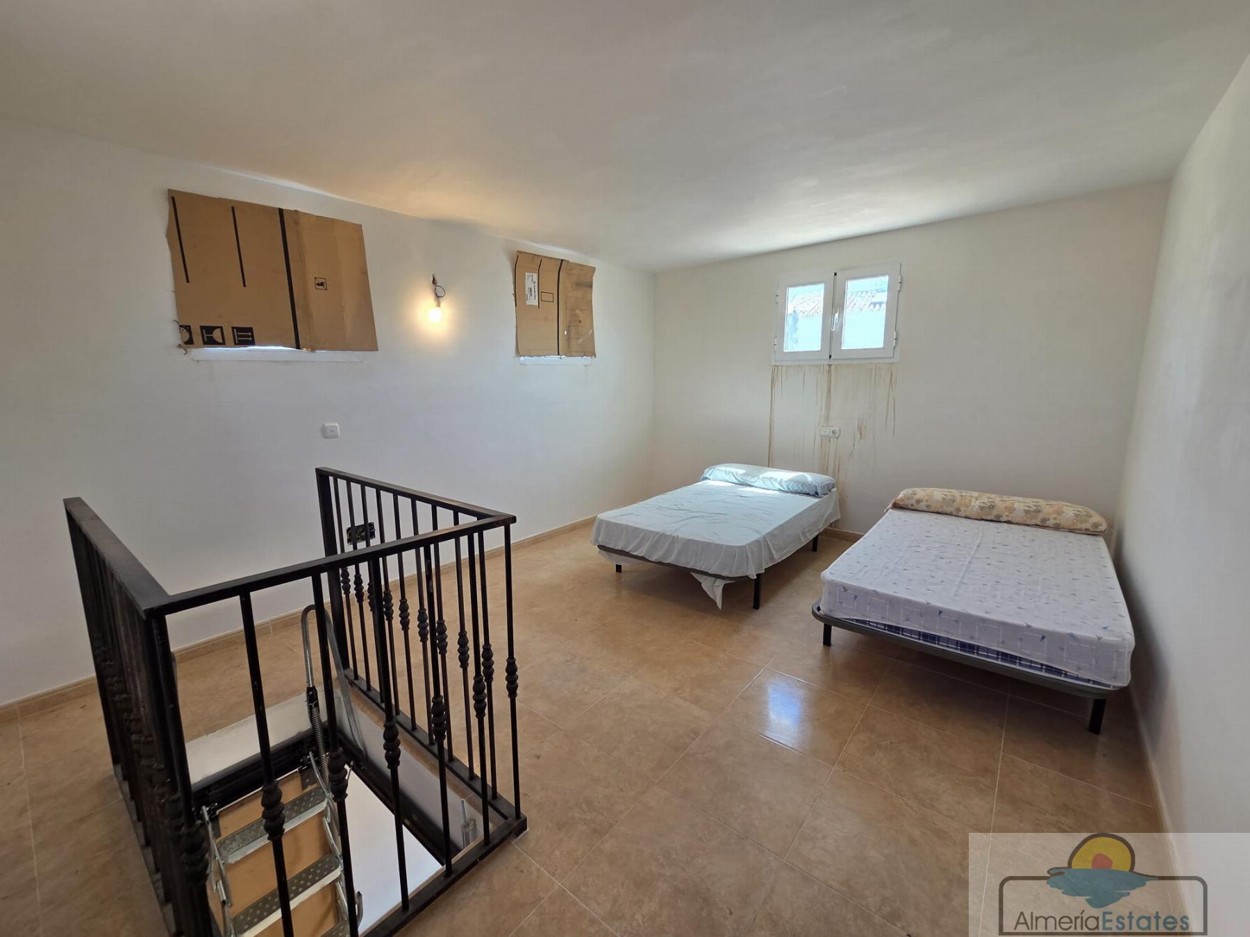 Venta de villa en Cantoria