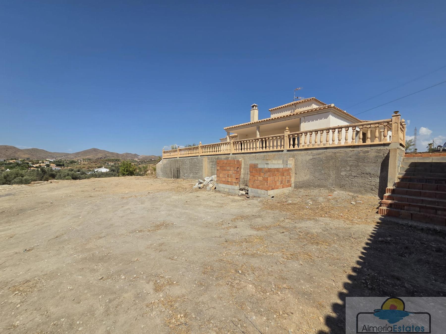 Venta de villa en Cantoria