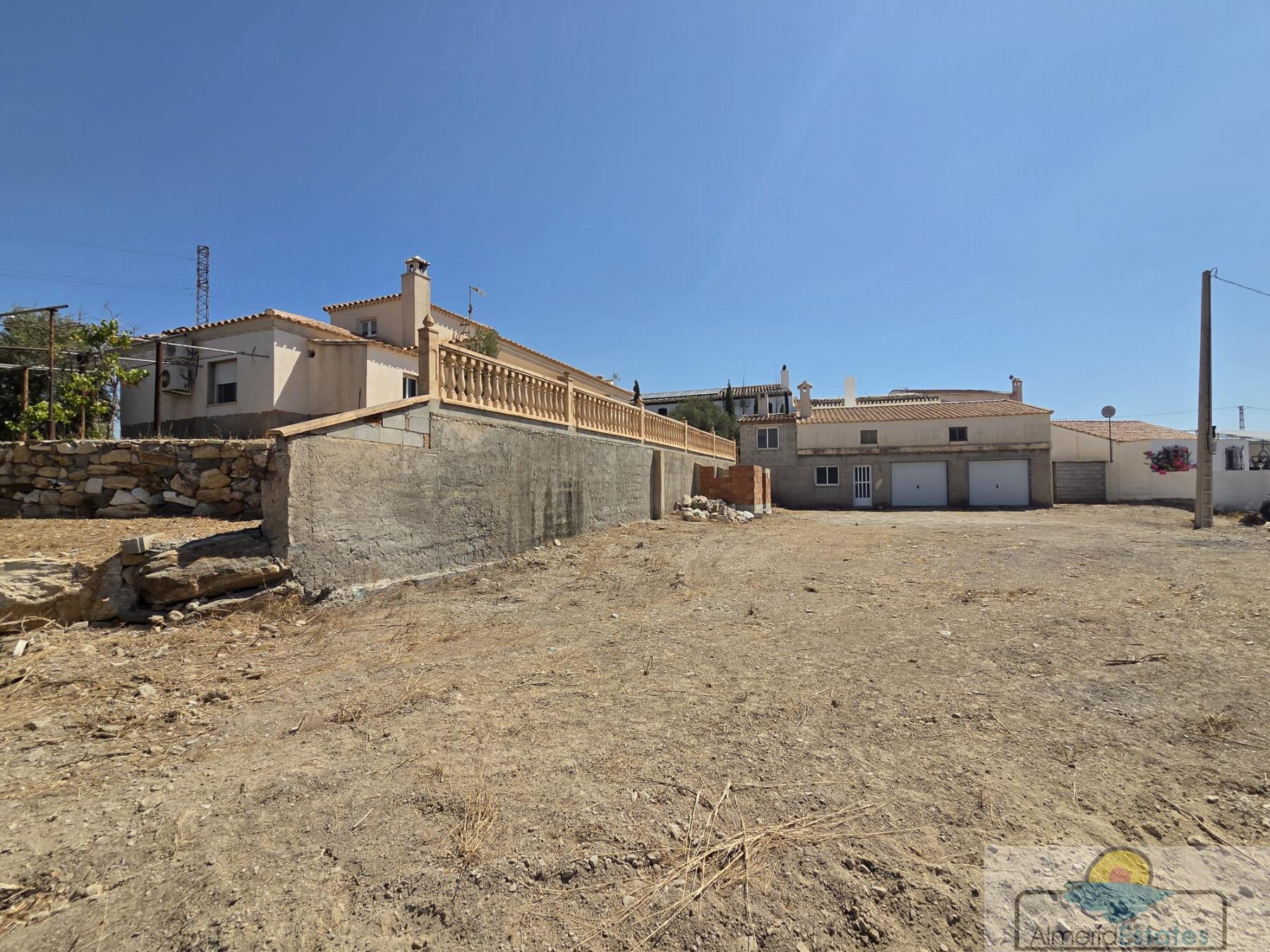 Venta de villa en Cantoria