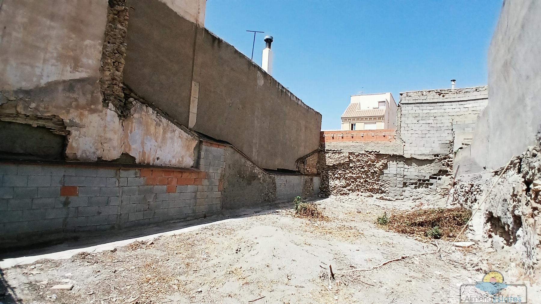 Venta de terreno en Albox