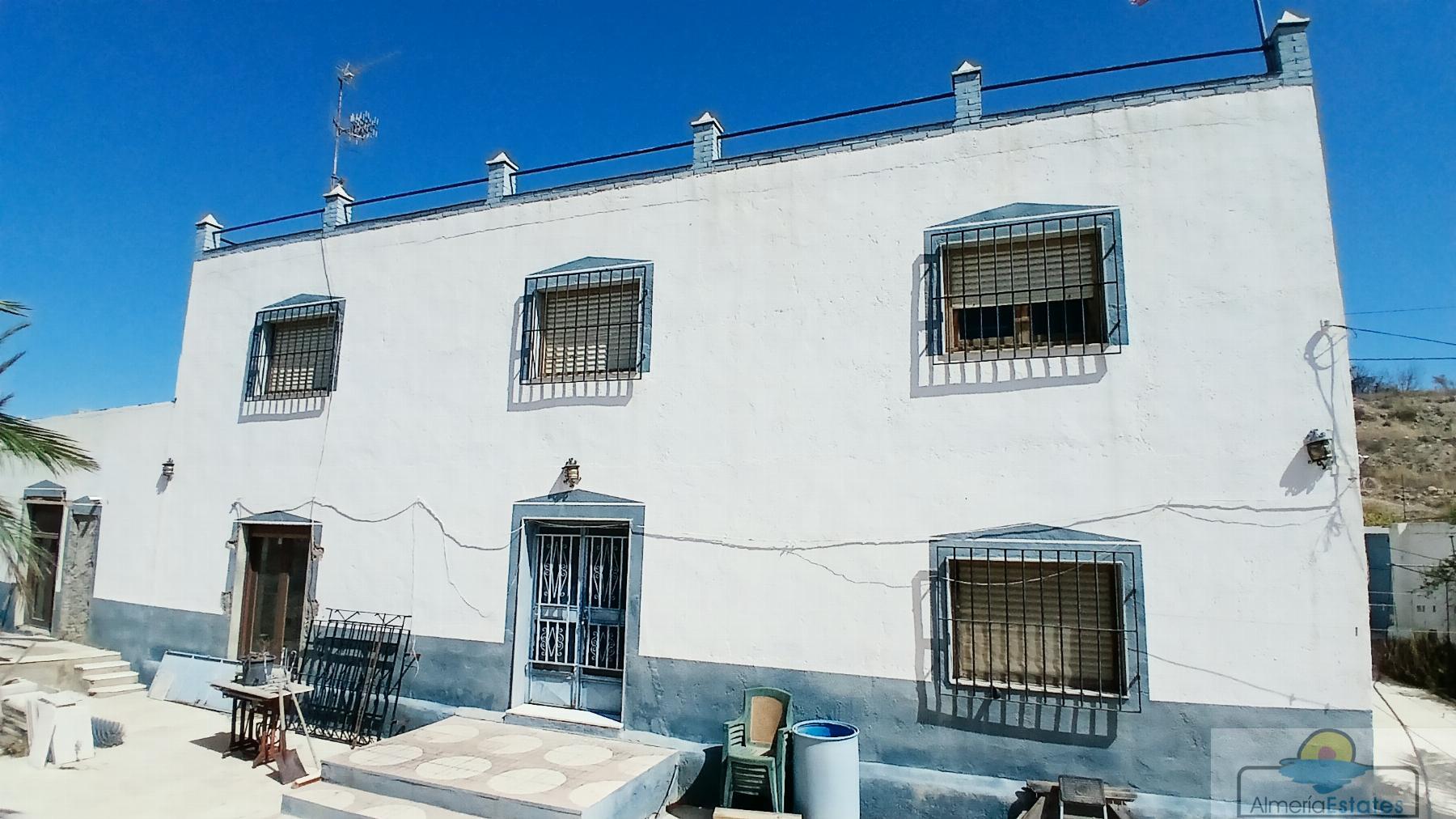 Venta de villa en Zurgena