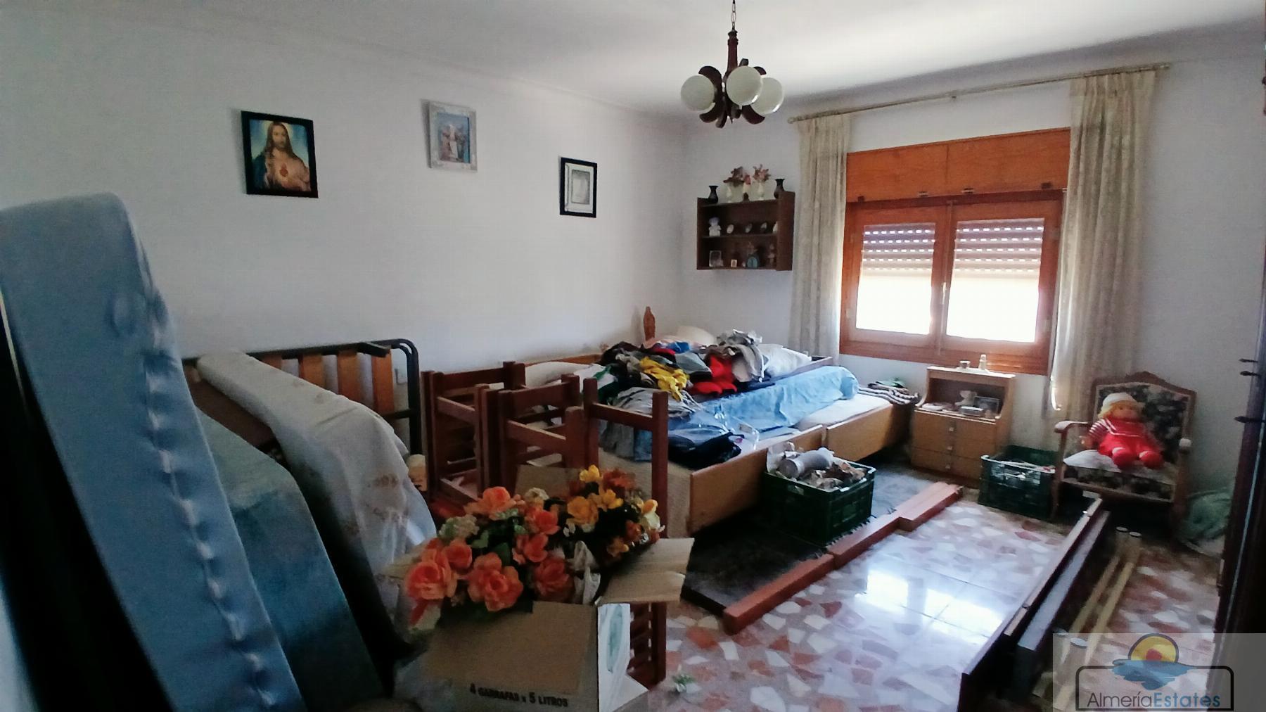 Venta de villa en Zurgena