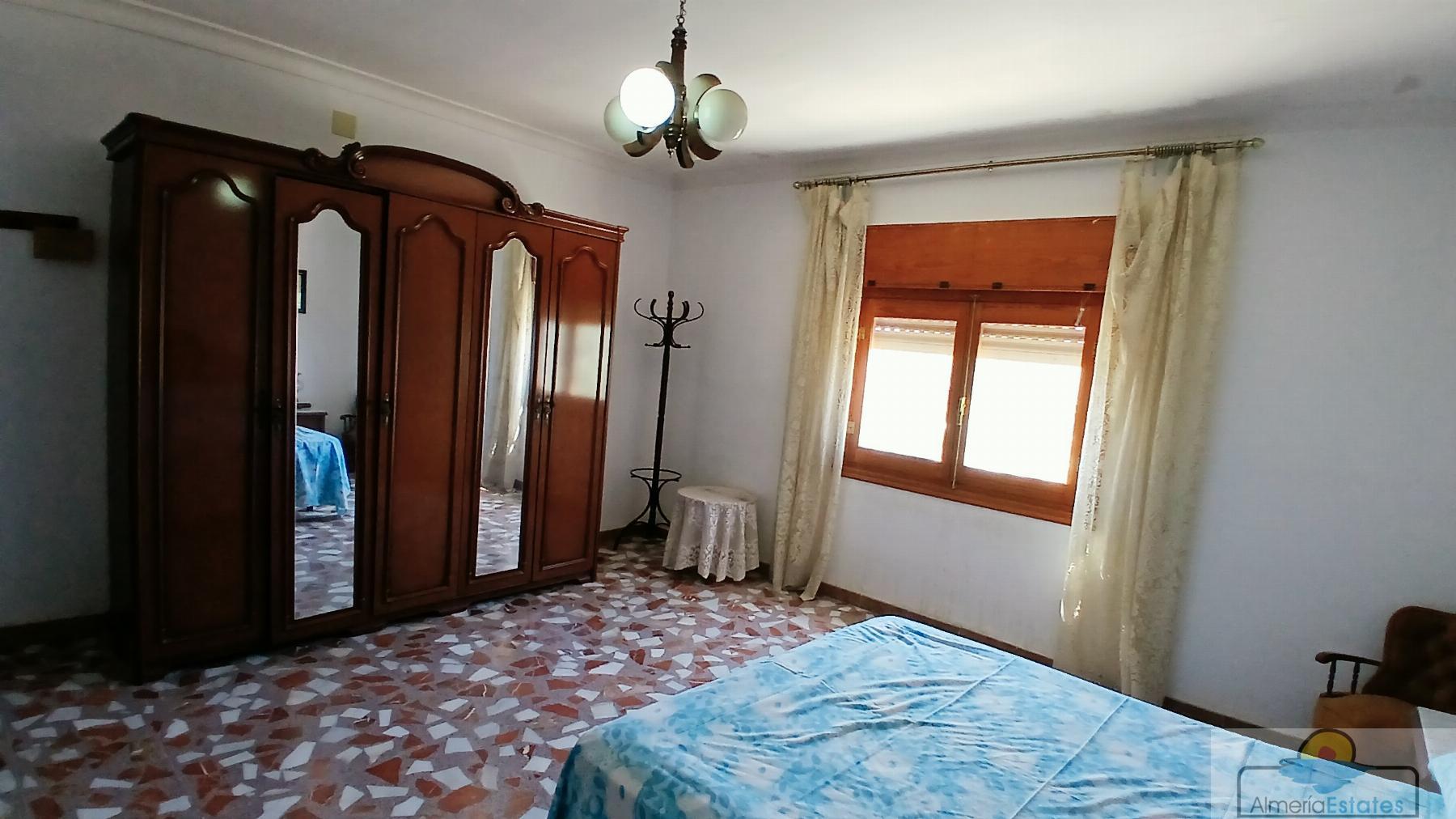 Venta de villa en Zurgena