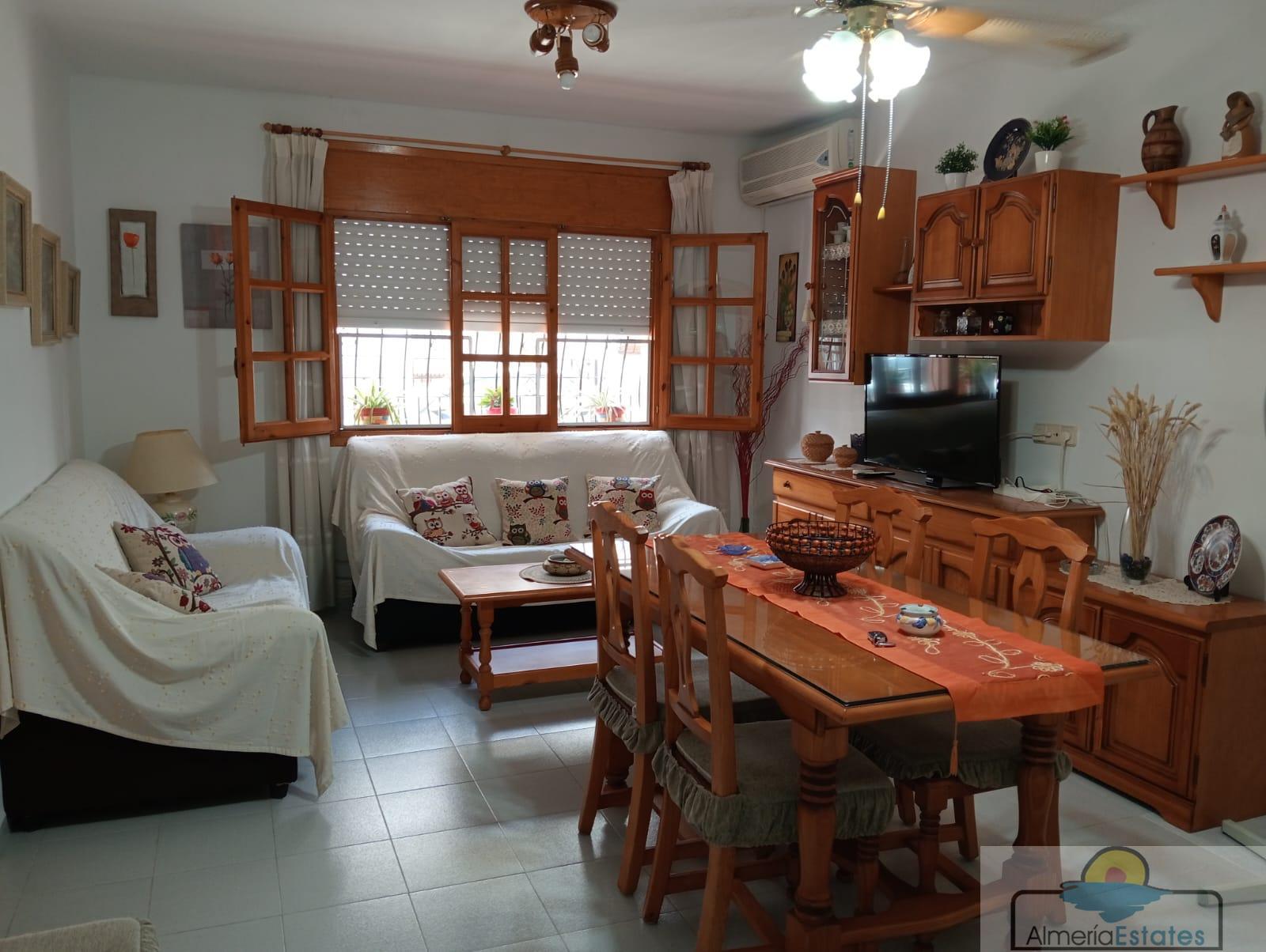 Alquiler de casa en Garrucha