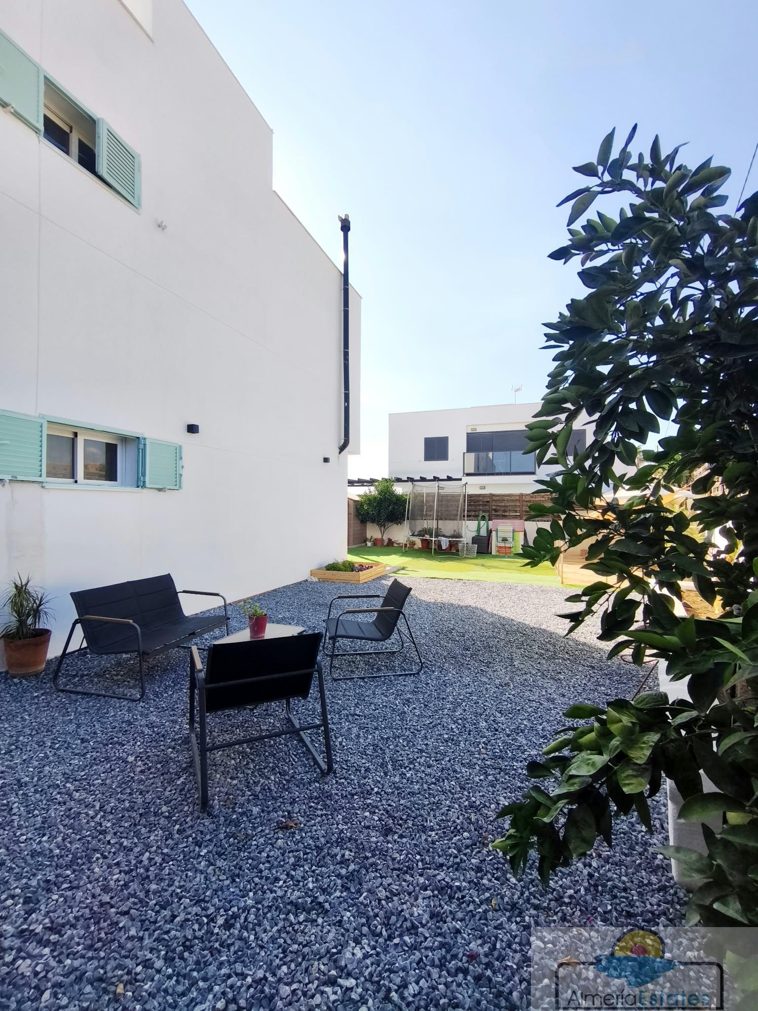Venta de piso en Zurgena