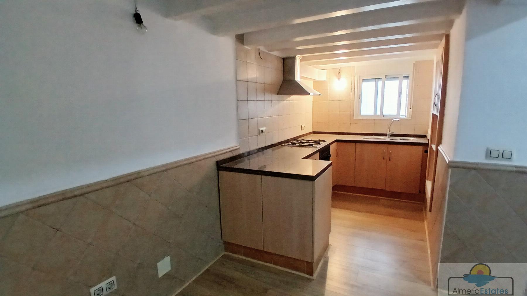 Venta de casa en Somontín