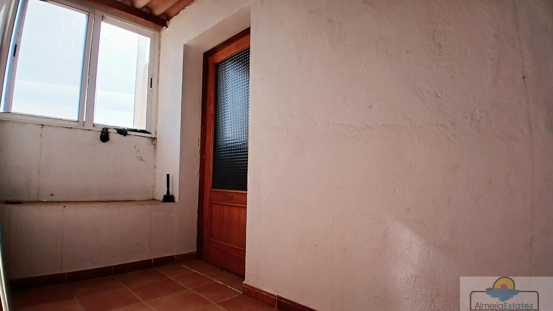 Venta de casa en Somontín