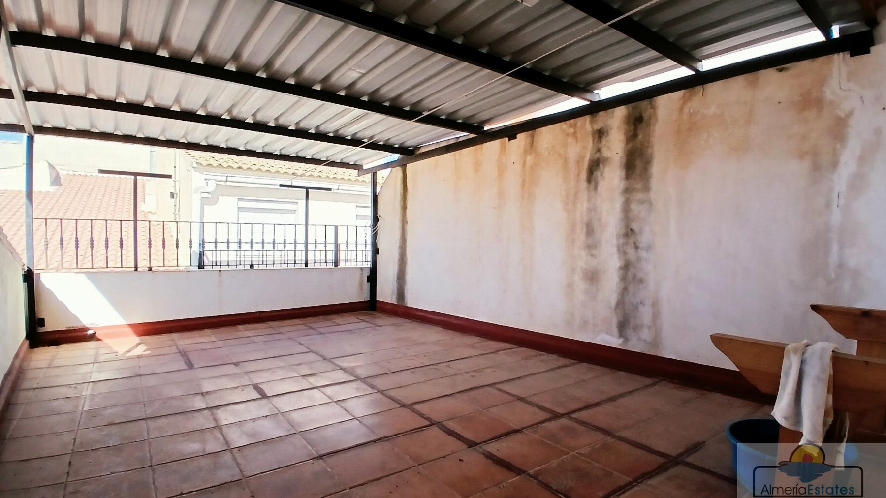 Venta de casa en Somontín