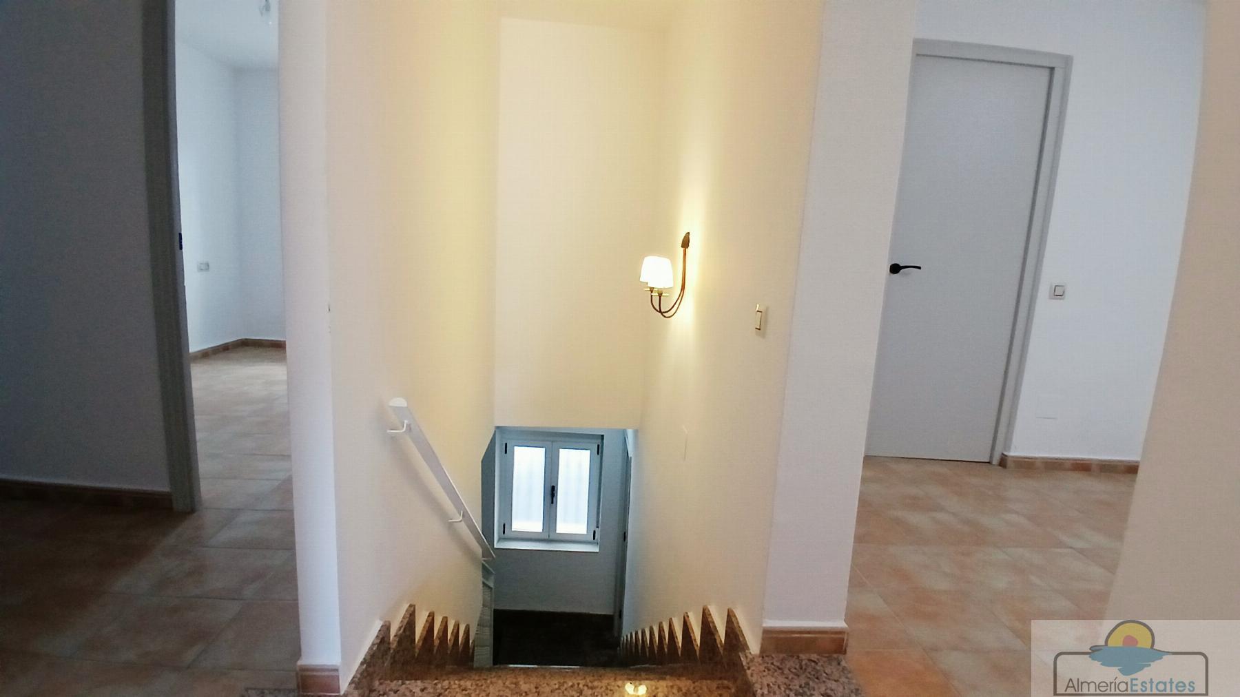 Venta de casa en Somontín