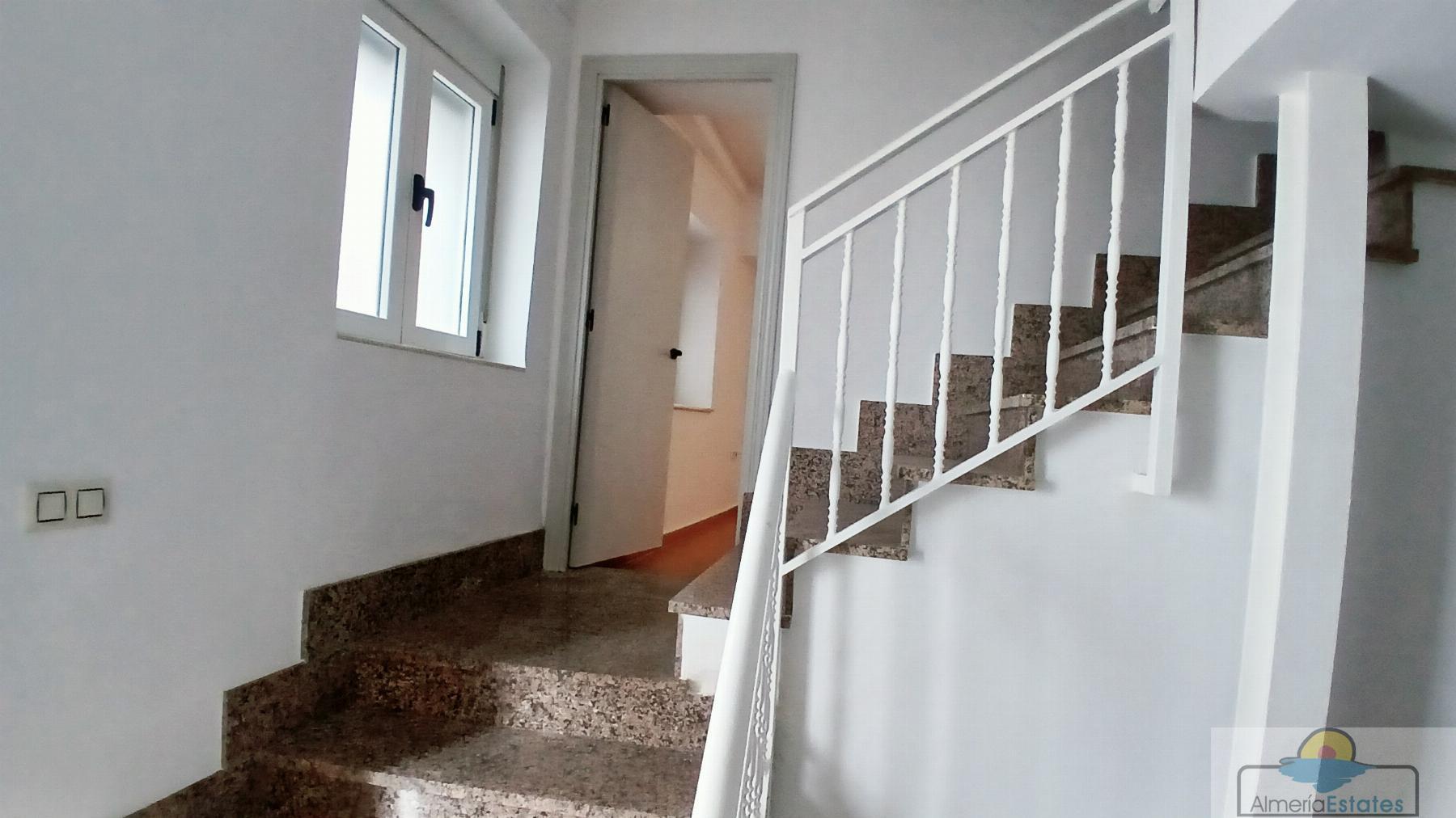 Venta de casa en Somontín