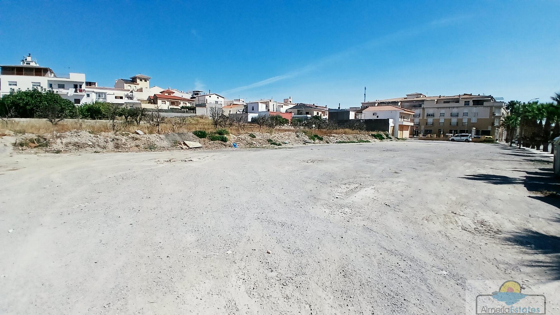 Venta de terreno en Fines