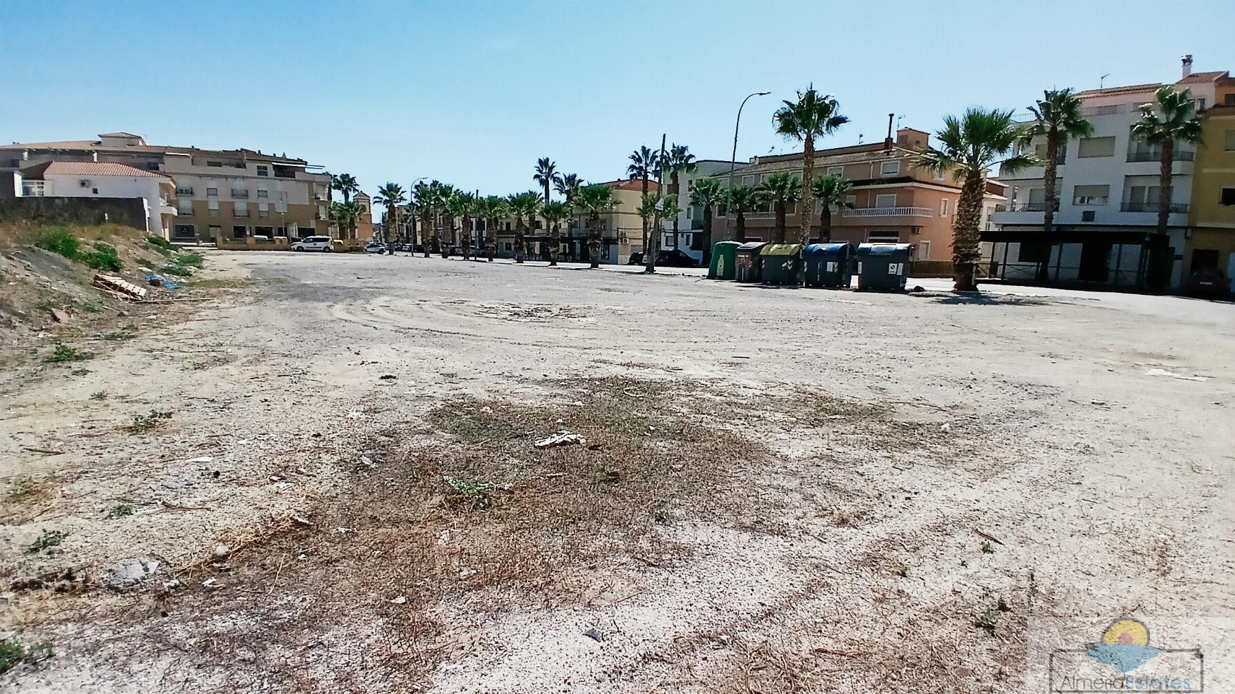 Venta de terreno en Fines