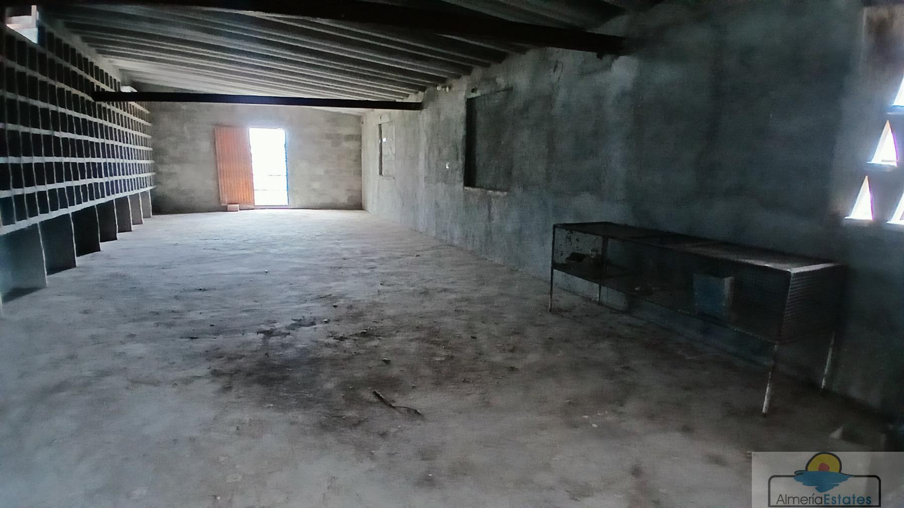 Alquiler de nave en Albox
