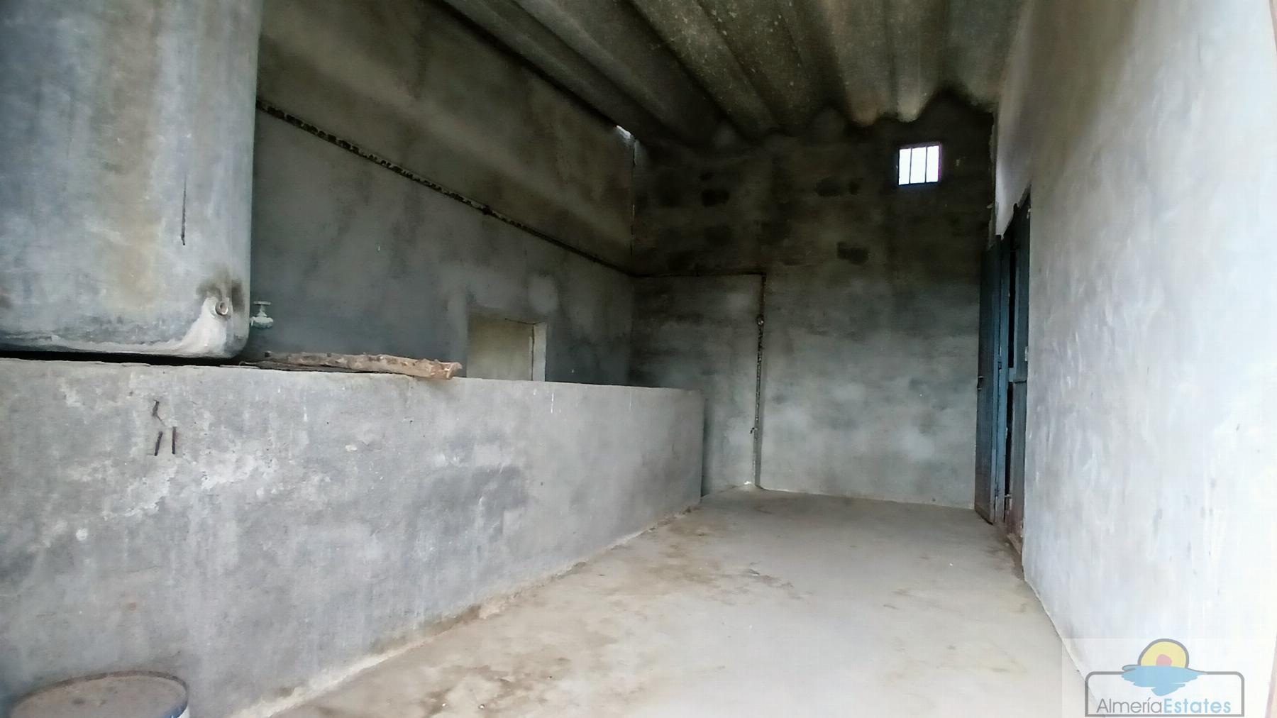 Alquiler de nave en Albox