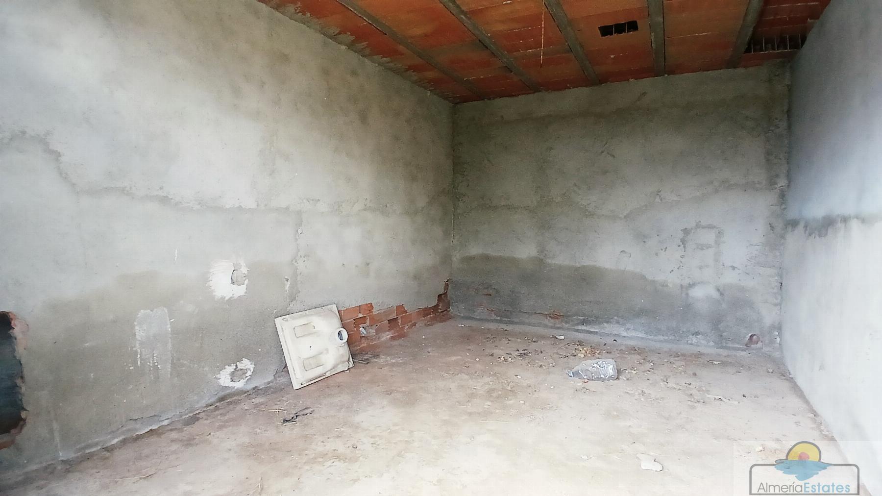 Alquiler de nave en Albox