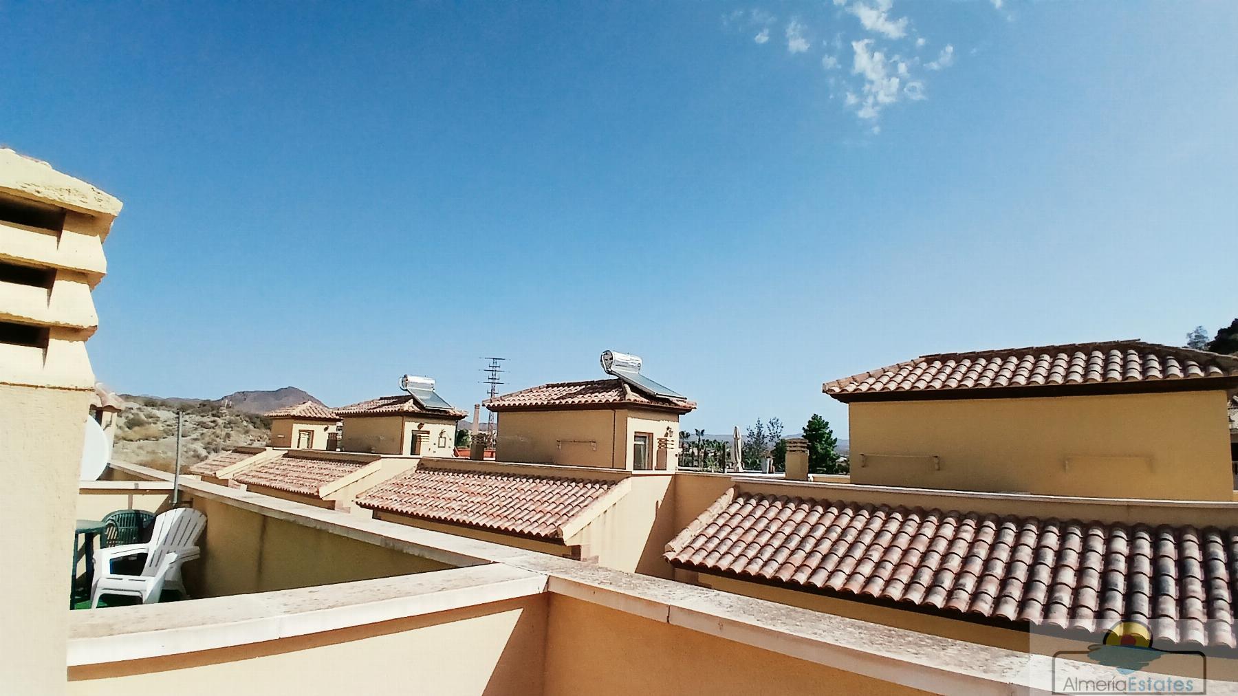 Venta de casa en Zurgena