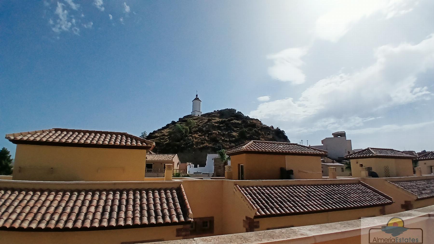 Venta de casa en Zurgena