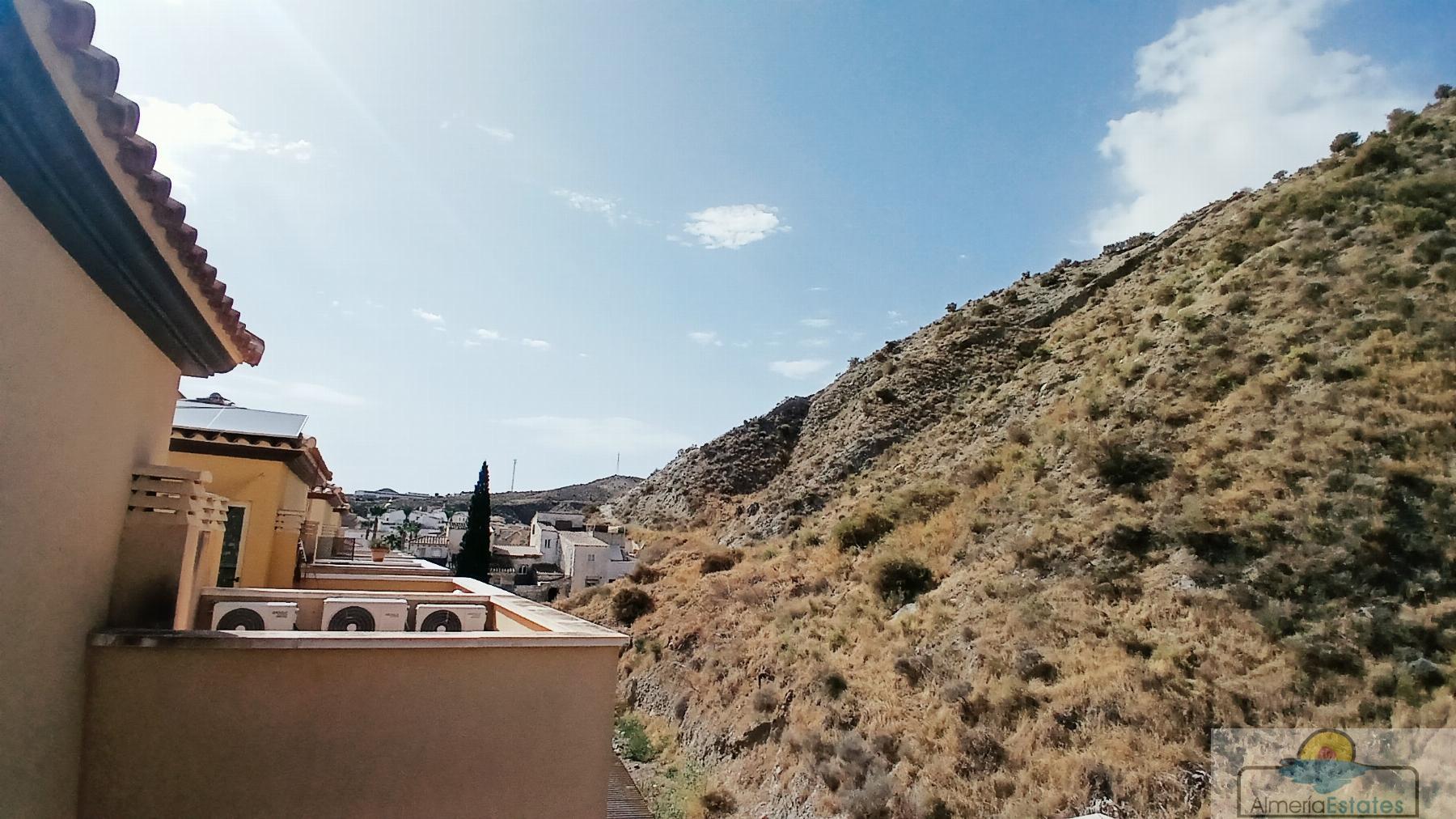Venta de casa en Zurgena