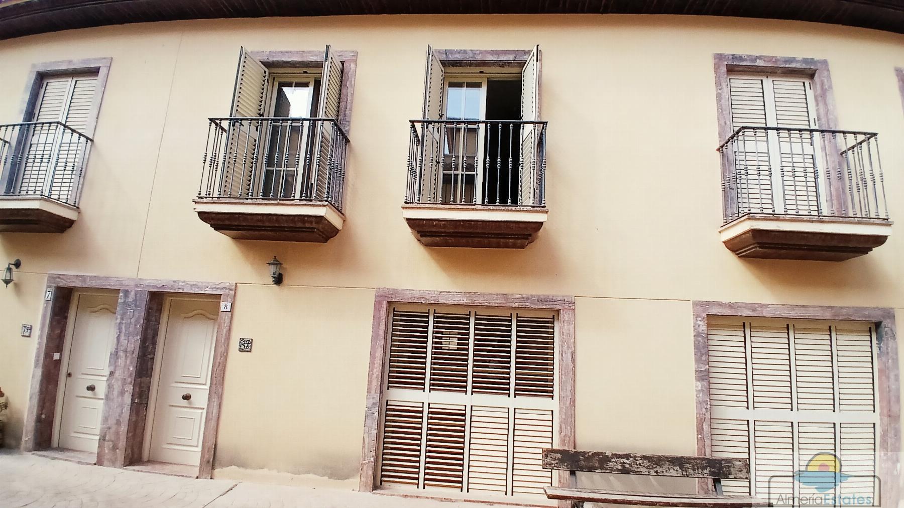 Venta de casa en Zurgena