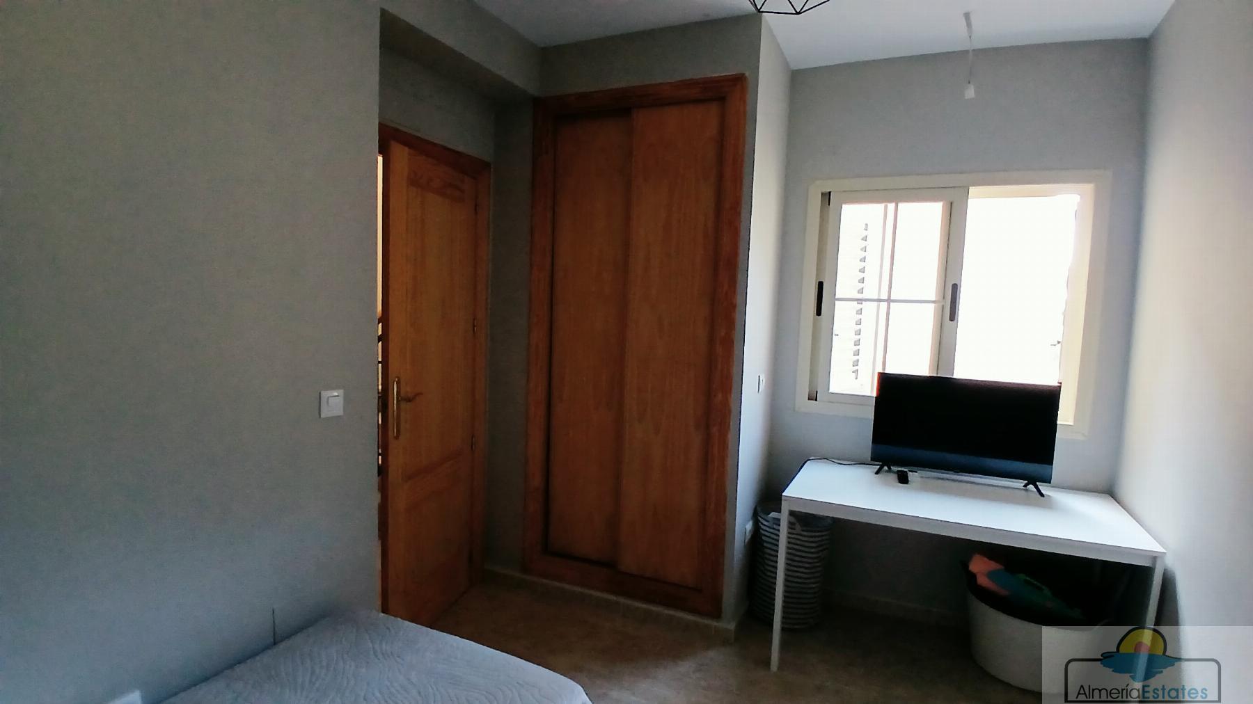 Venta de casa en Zurgena