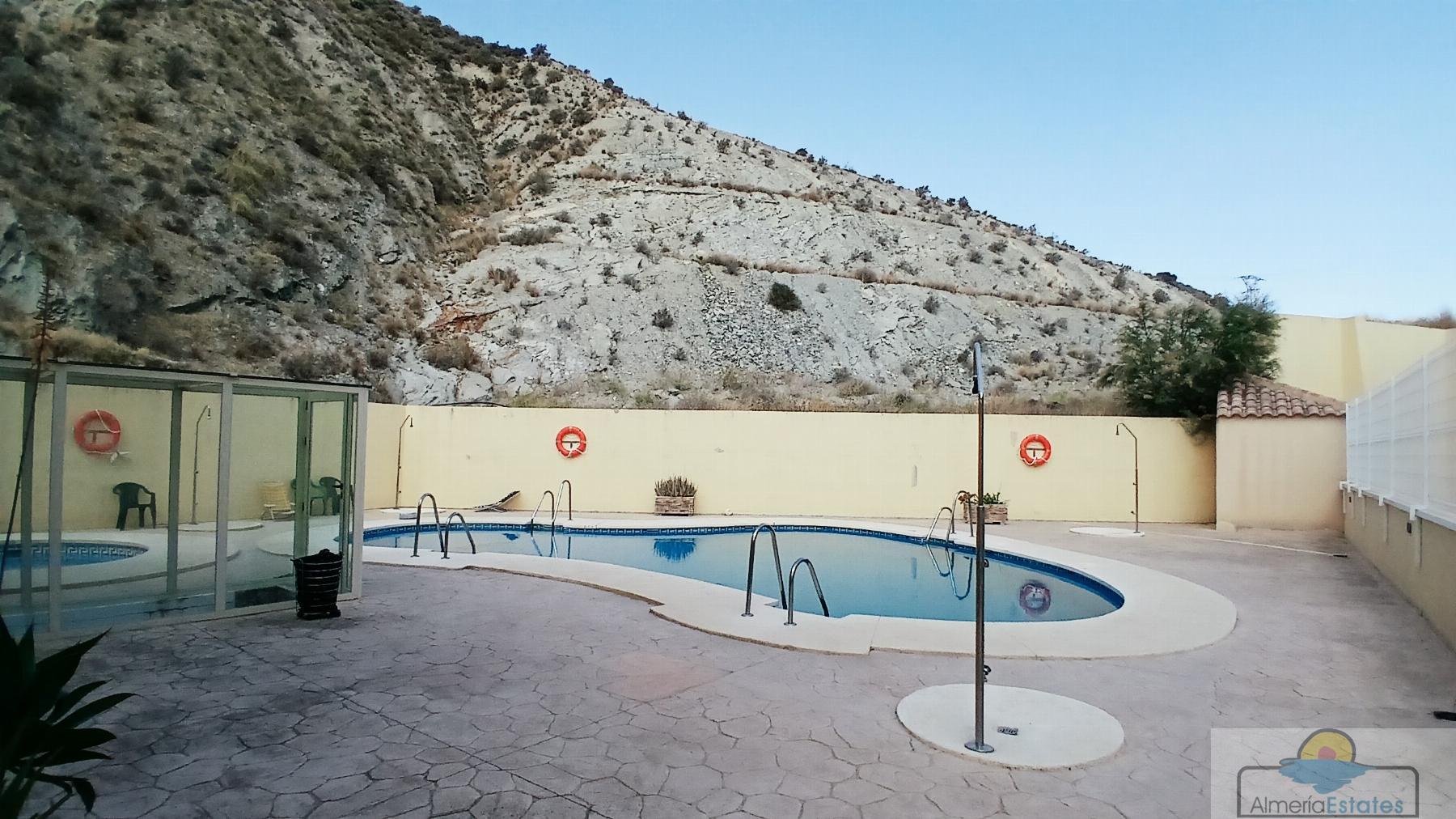 Venta de casa en Zurgena
