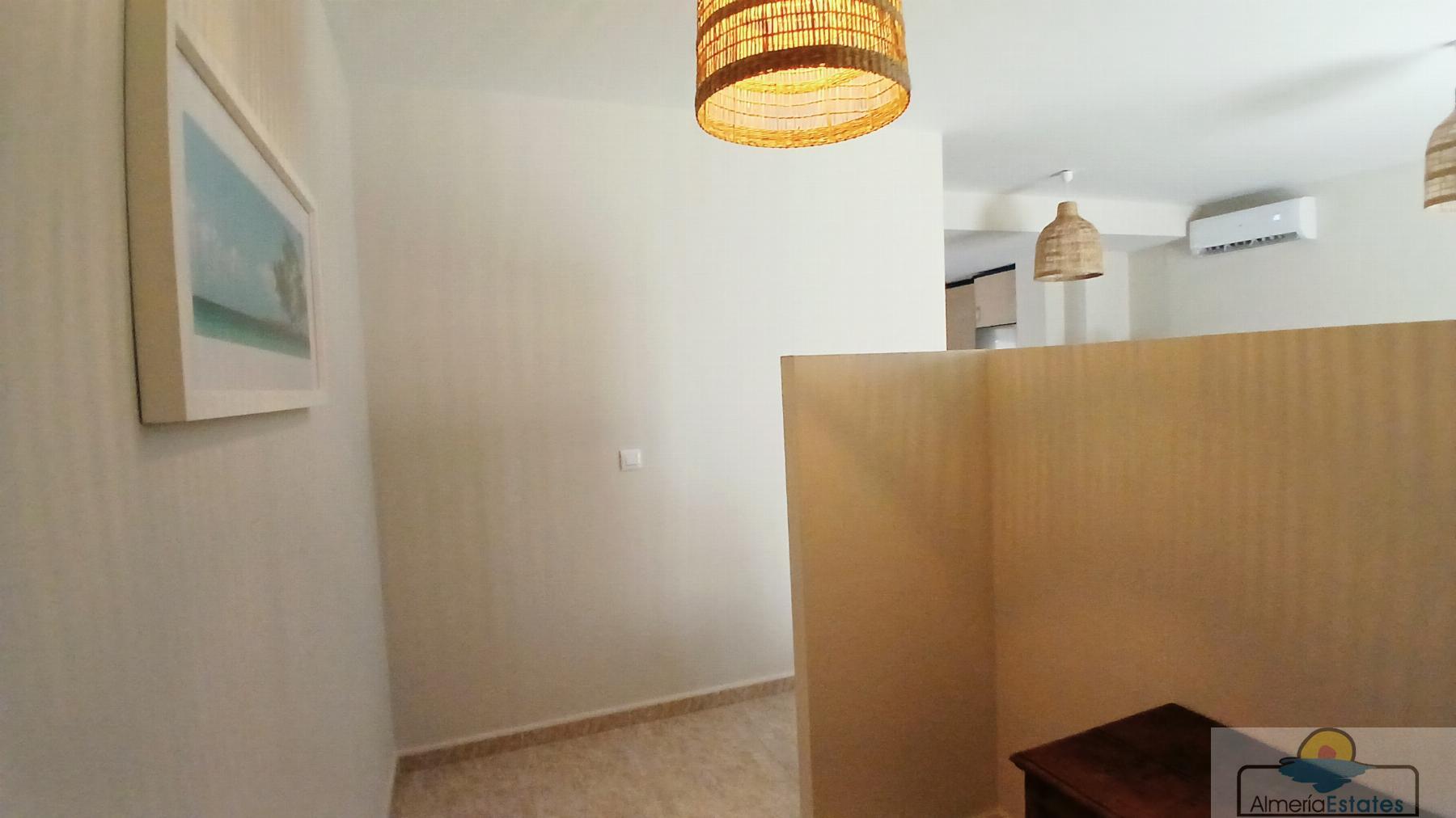 Venta de casa en Zurgena