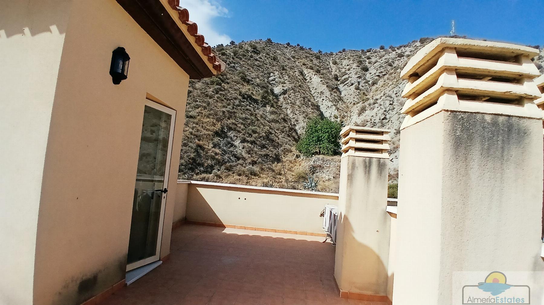 Venta de casa en Zurgena