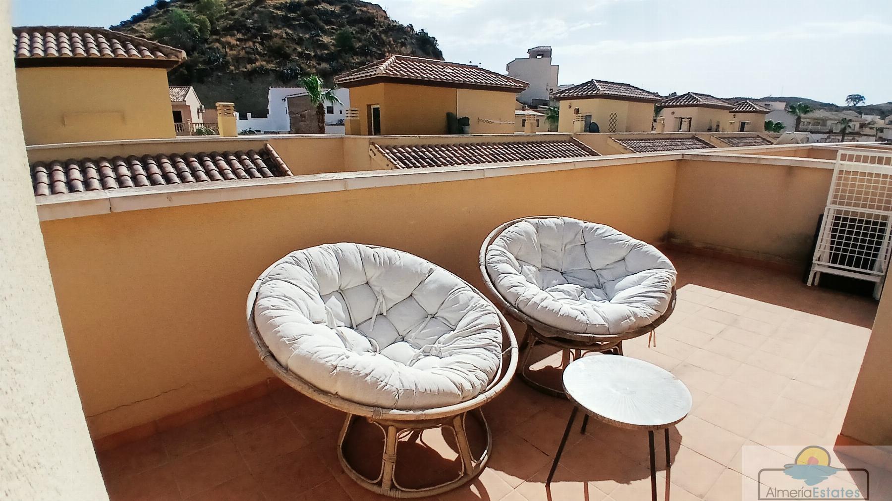 Venta de casa en Zurgena