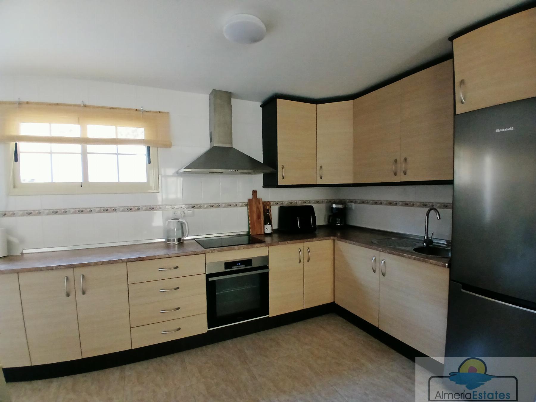 Venta de casa en Zurgena