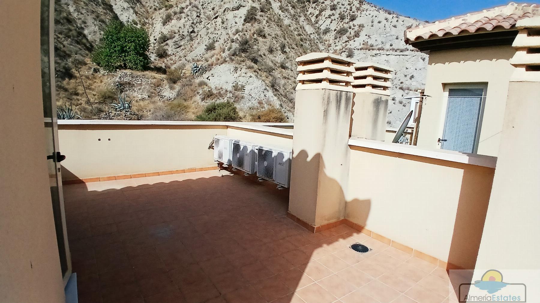 Venta de casa en Zurgena