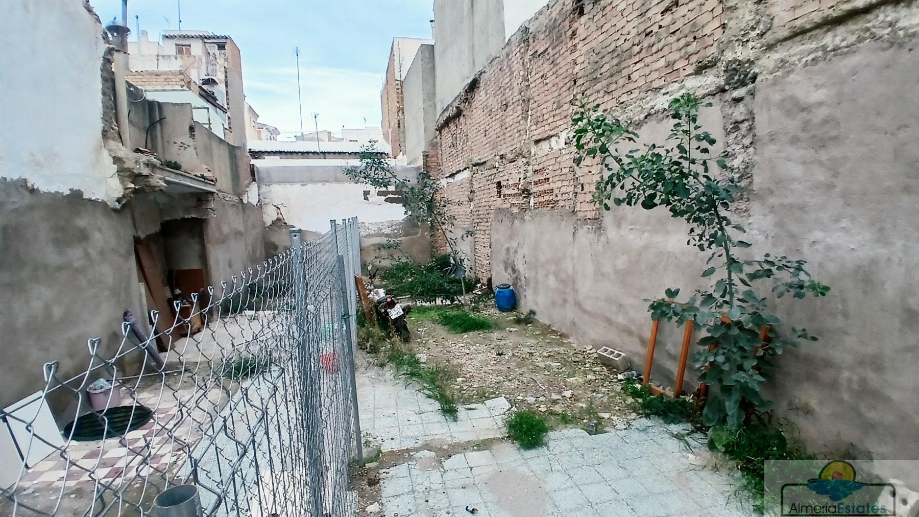 Alquiler de garaje en Albox