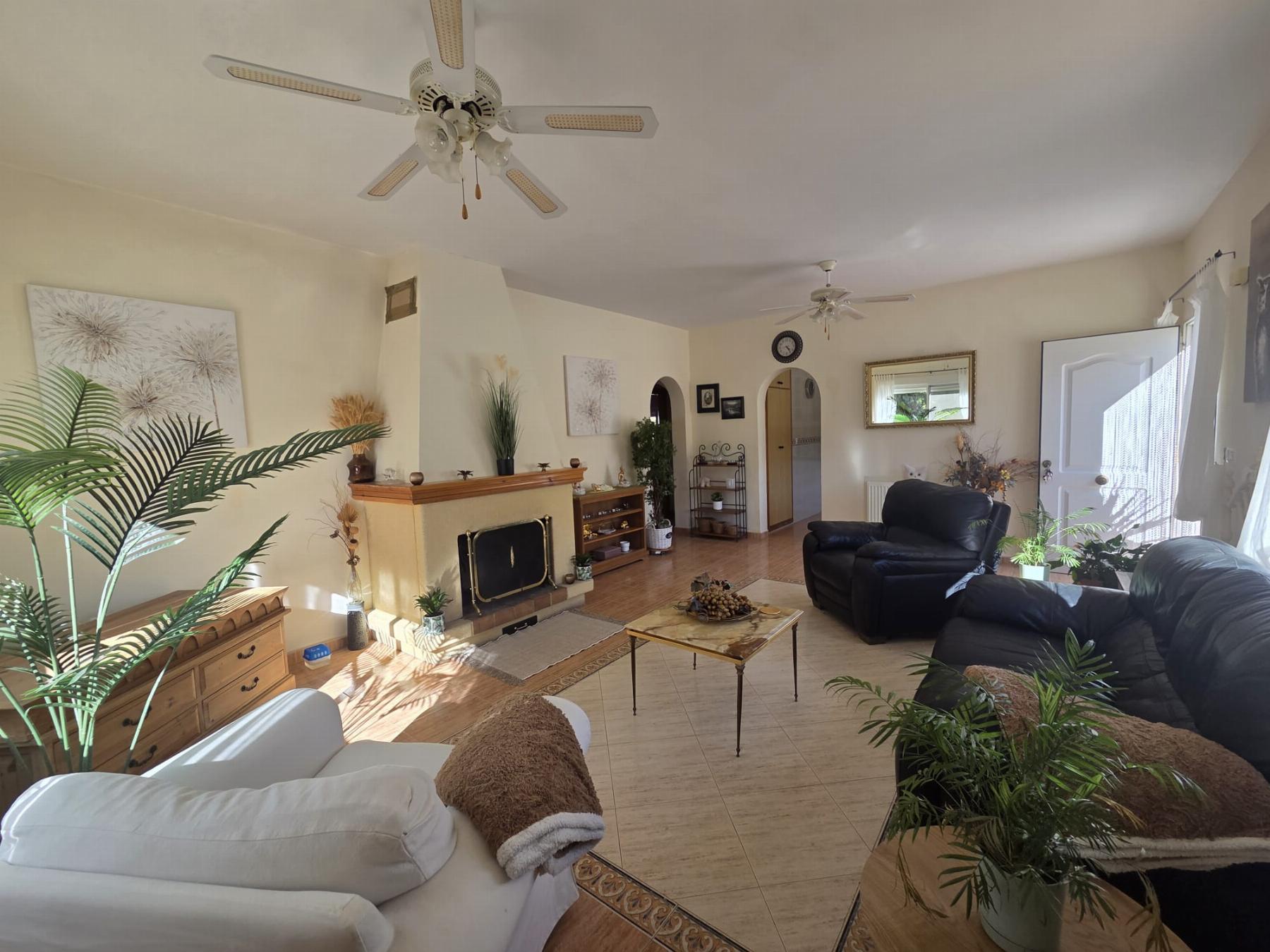 Venta de casa en Oria