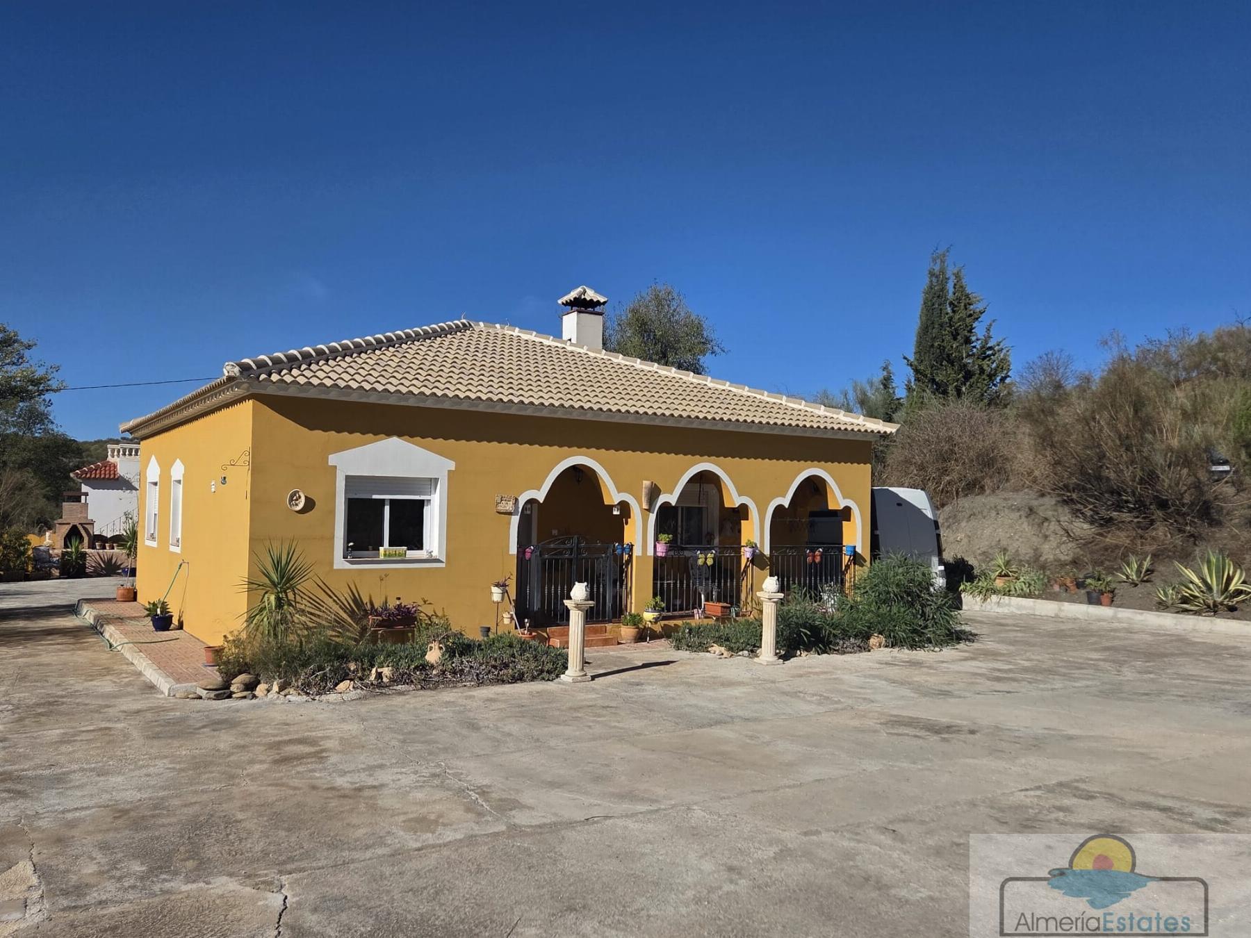 Venta de casa en Oria